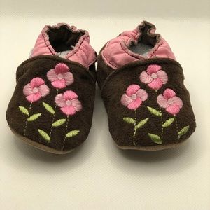 Robeez infant girls 0-3 months soft suede